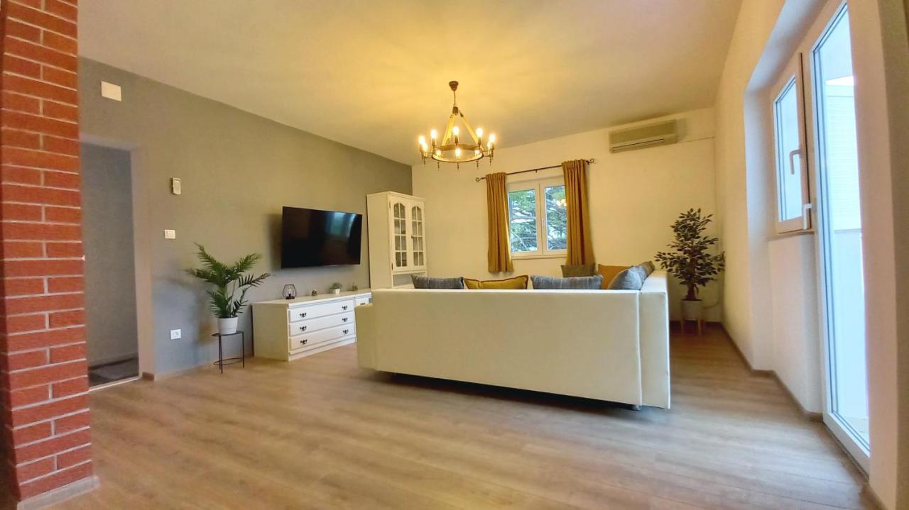 Apartmani Omrcen Baška Voda Cameră foto