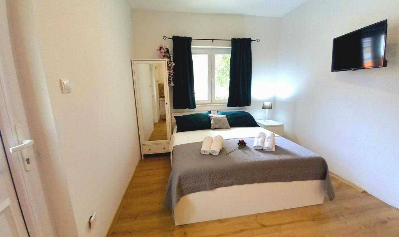 Apartmani Omrcen Baška Voda Cameră foto