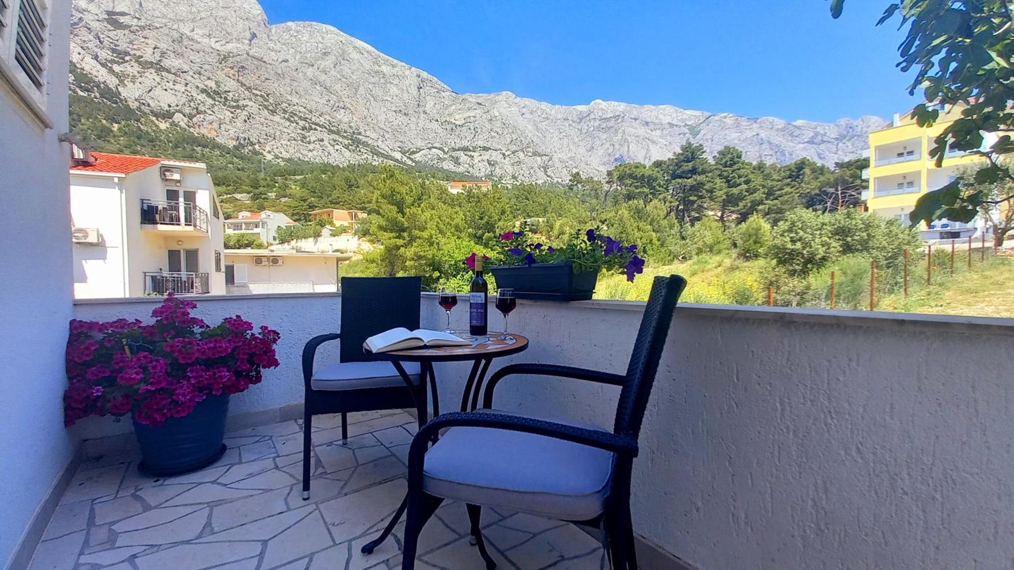 Apartmani Omrcen Baška Voda Cameră foto